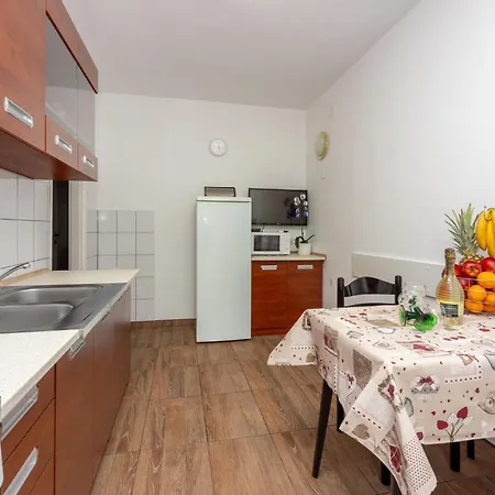 Adrijana I Miroslava Appartement